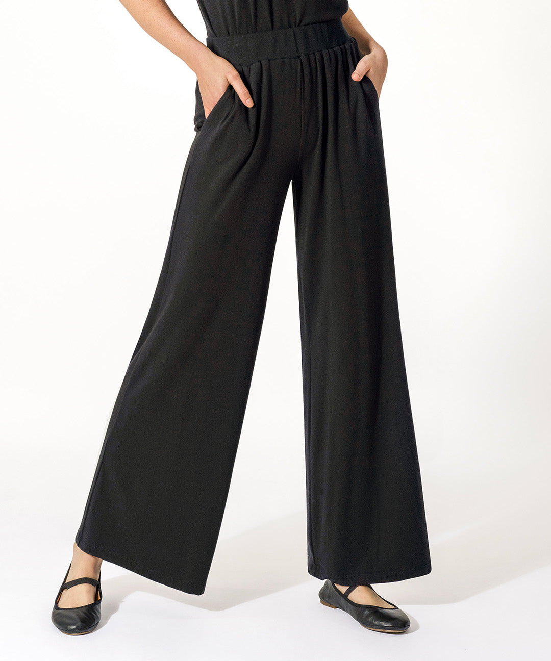 Wide-Leg Pants: A History of Style + How to Wear Them in 2026 | Lacson Ravello