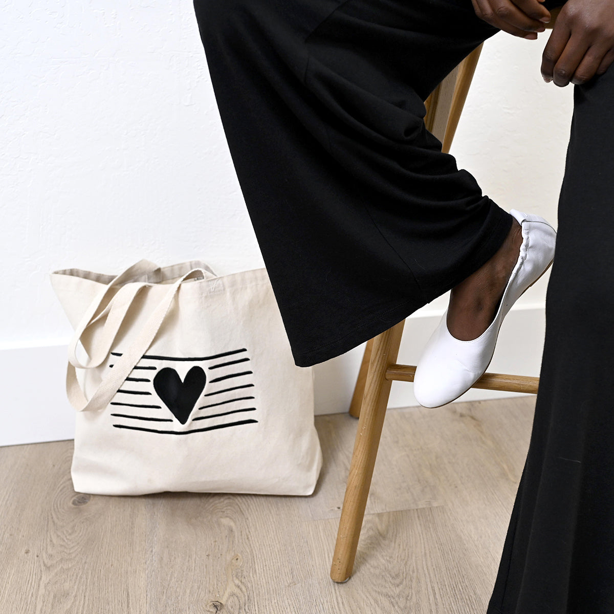 large size, tote bag, cotton web handles, heart and stripe embroidered - lacson ravello